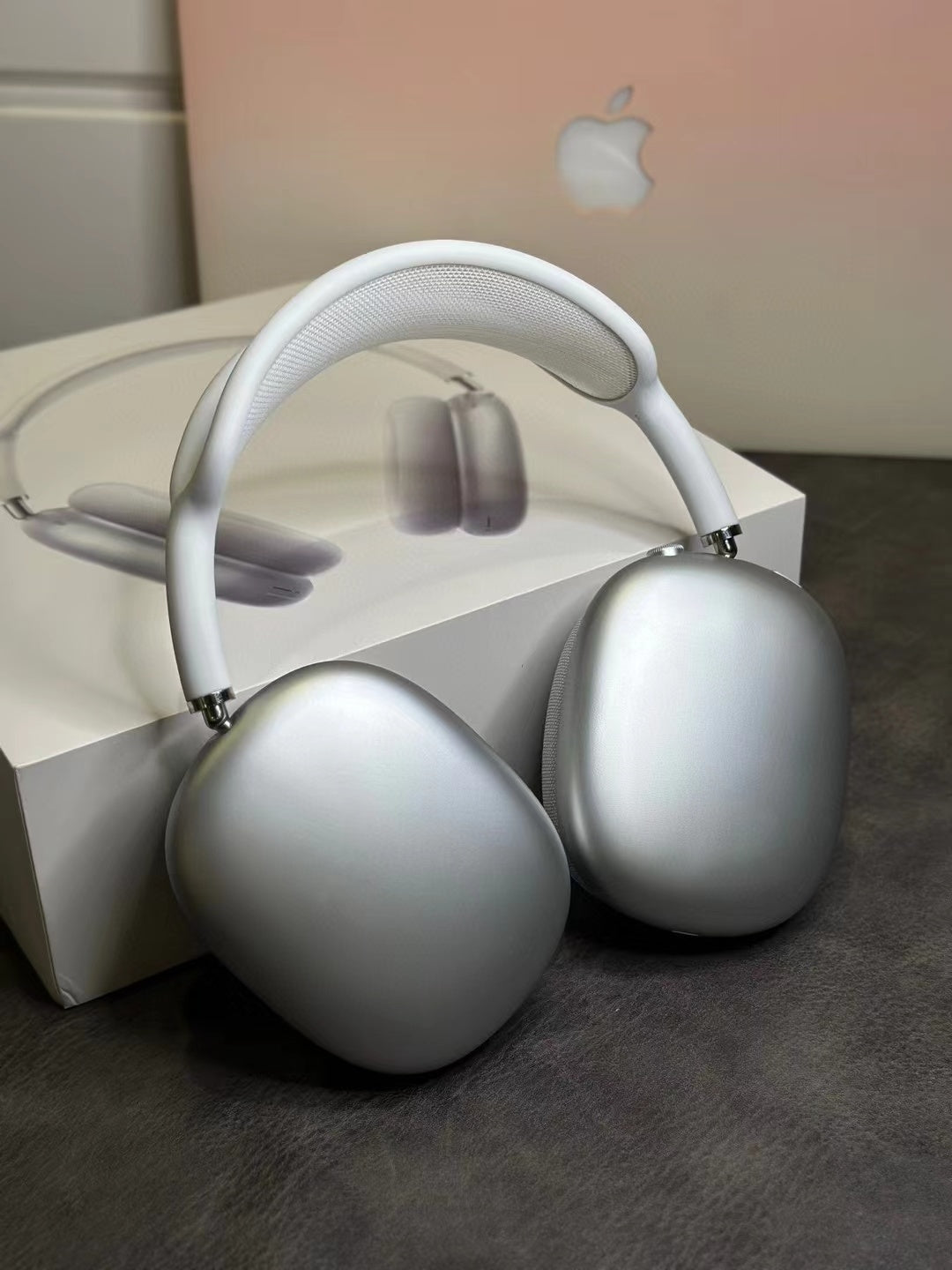 WIRELESS OVER-EAR NOISE CANCELLING HEADPHONES