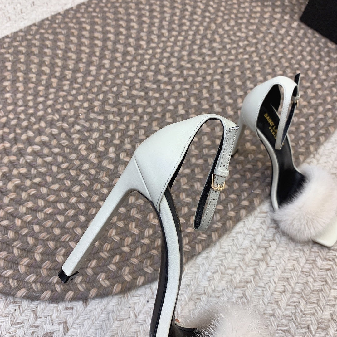 WHITE HIGH HEEL SANDALS WITH FUR DETAIL