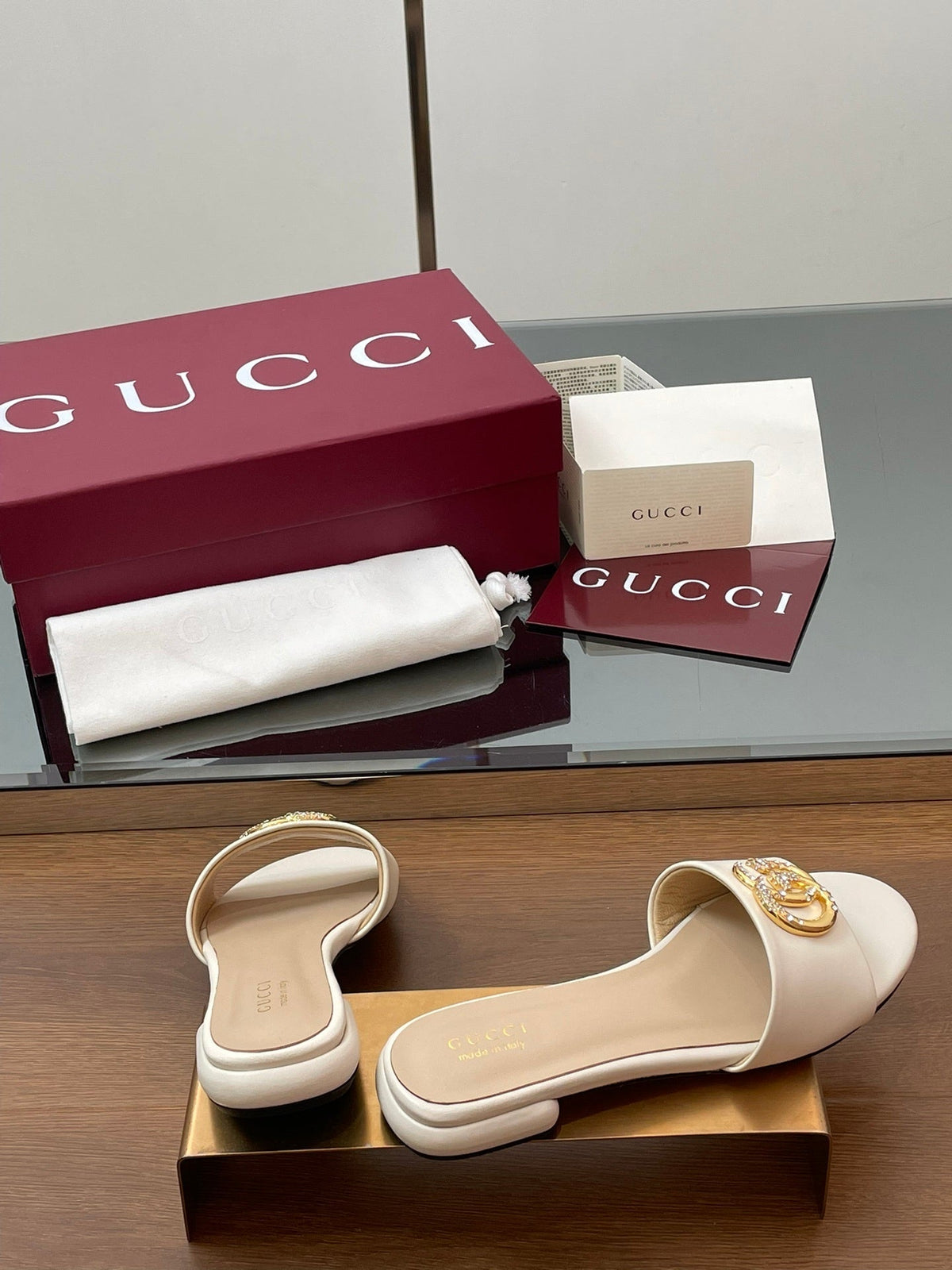 BEIGE METALLIC LOGO FLAT SLIDES
