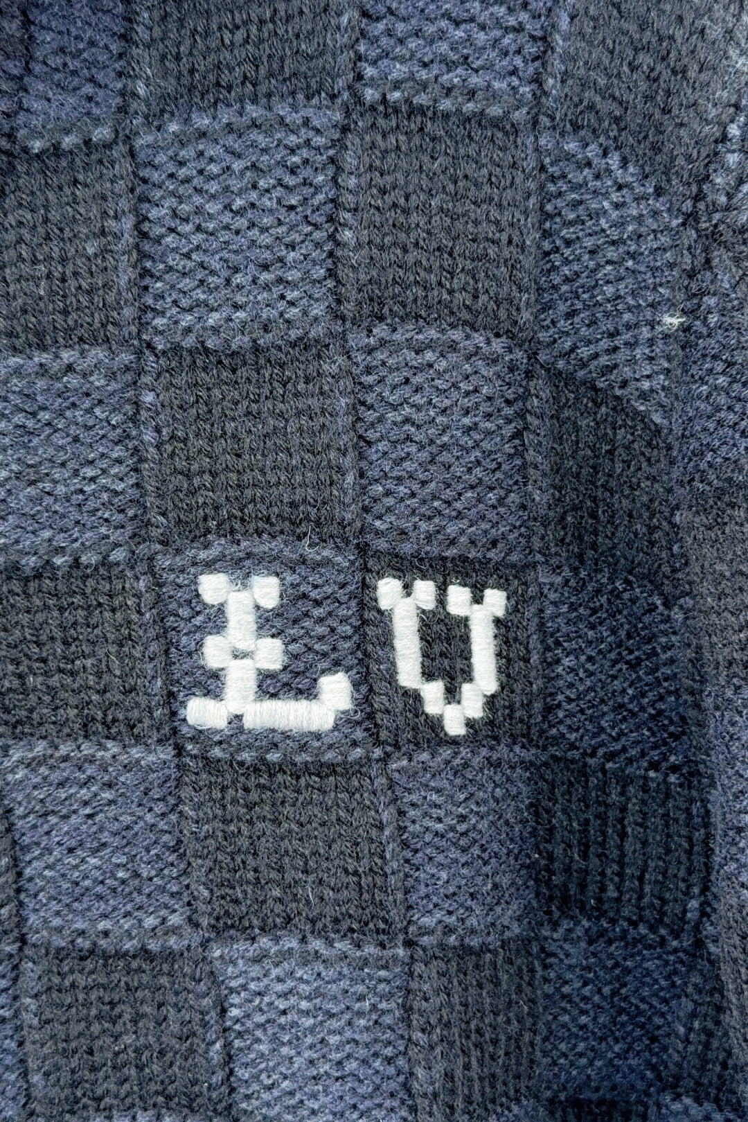 ZIP-UP TEXTURED KNIT JACKET WITH CONTRAST COLLAR