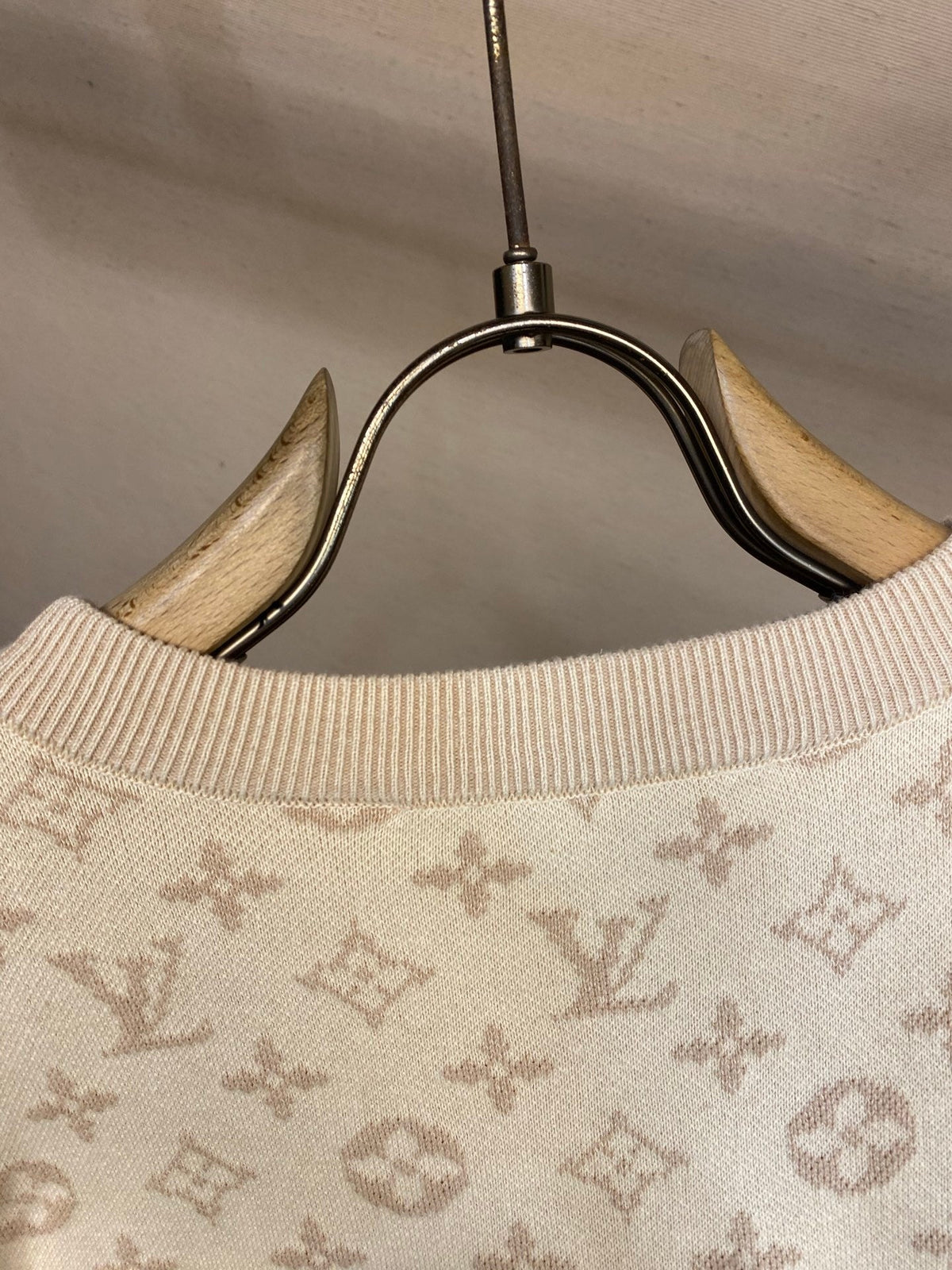 TEXTURED JACQUARD CREWNECK SWEATER