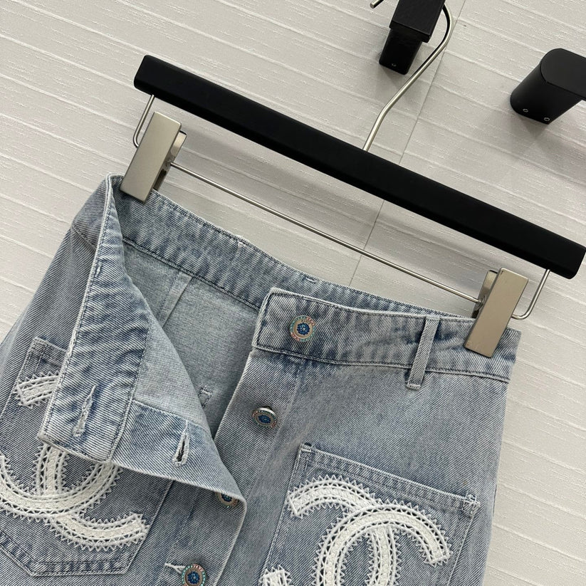 BUTTON-FRONT DENIM MINI SKIRT
