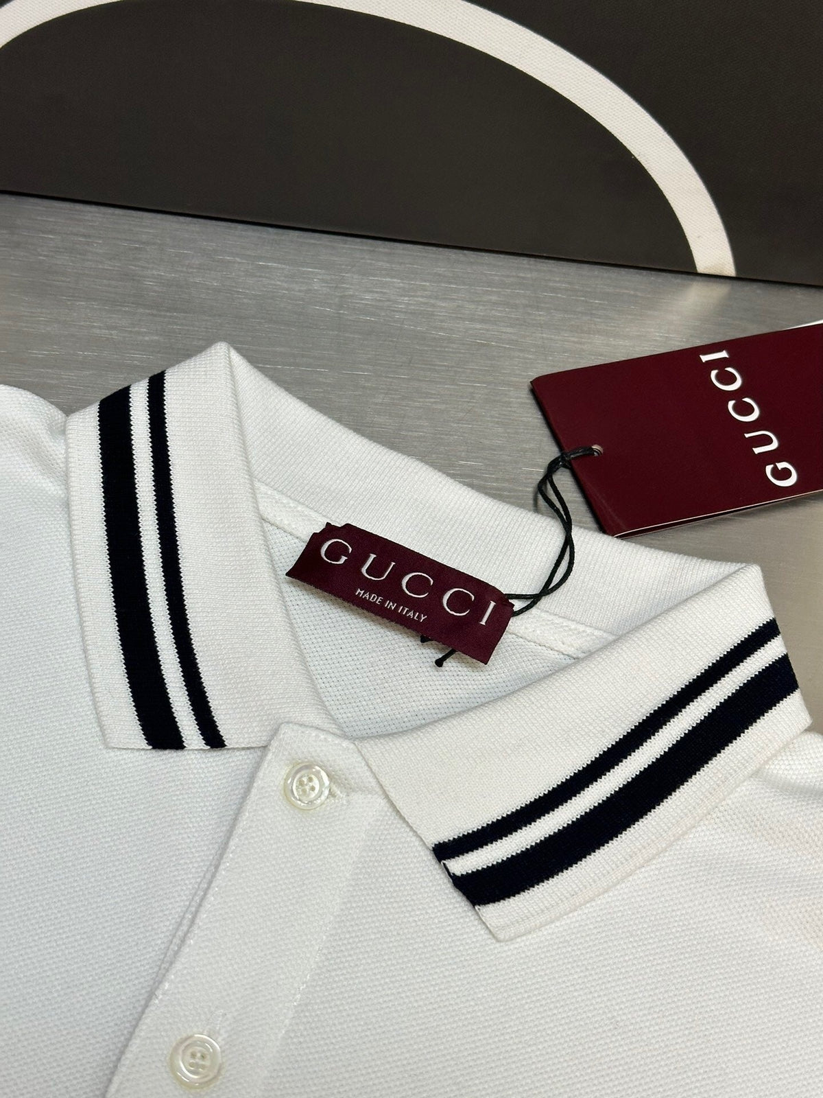 STRIPE DETAIL CLASSIC POLO SHIRT WITH MINIMAL LOGO