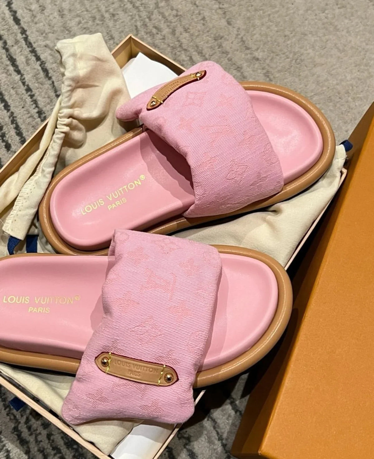 PINK SLIDES
