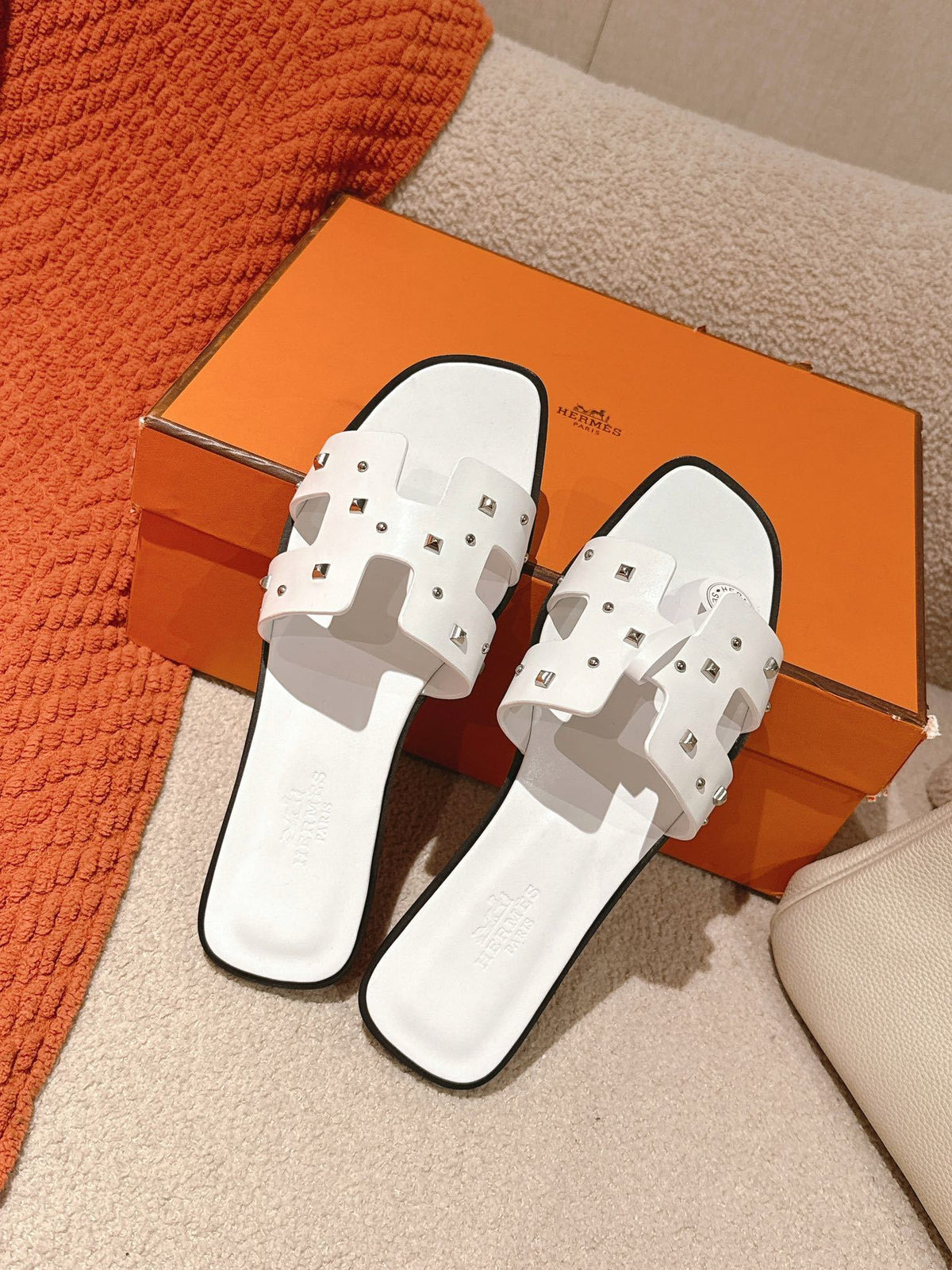 WHITE STUDDED LEATHER SLIDE SANDALS