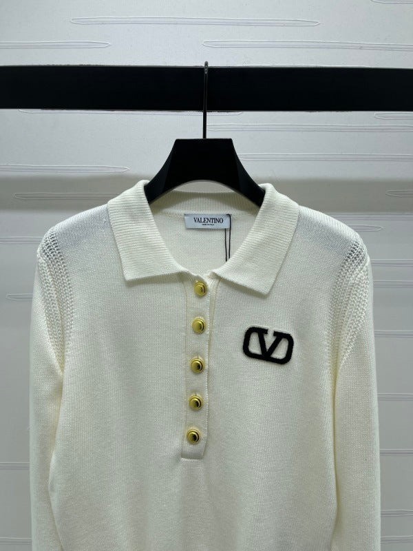 LOGO COLLARED KNIT SWEATER
