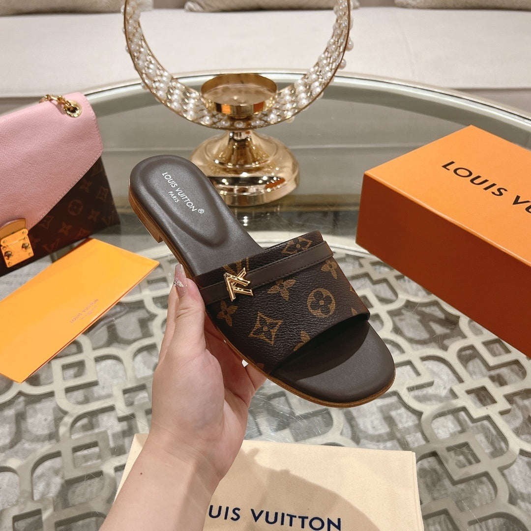 CLASSIC MONOGRAM FLAT SLIDE SANDALS