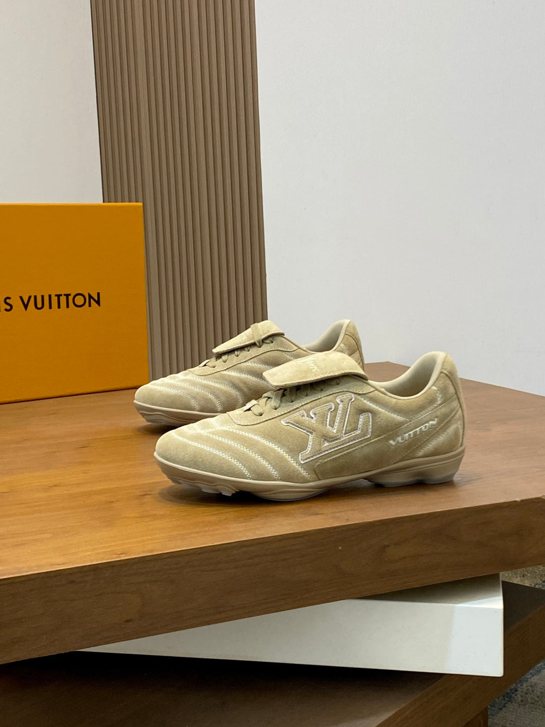 BEIGE SUEDE SNEAKERS