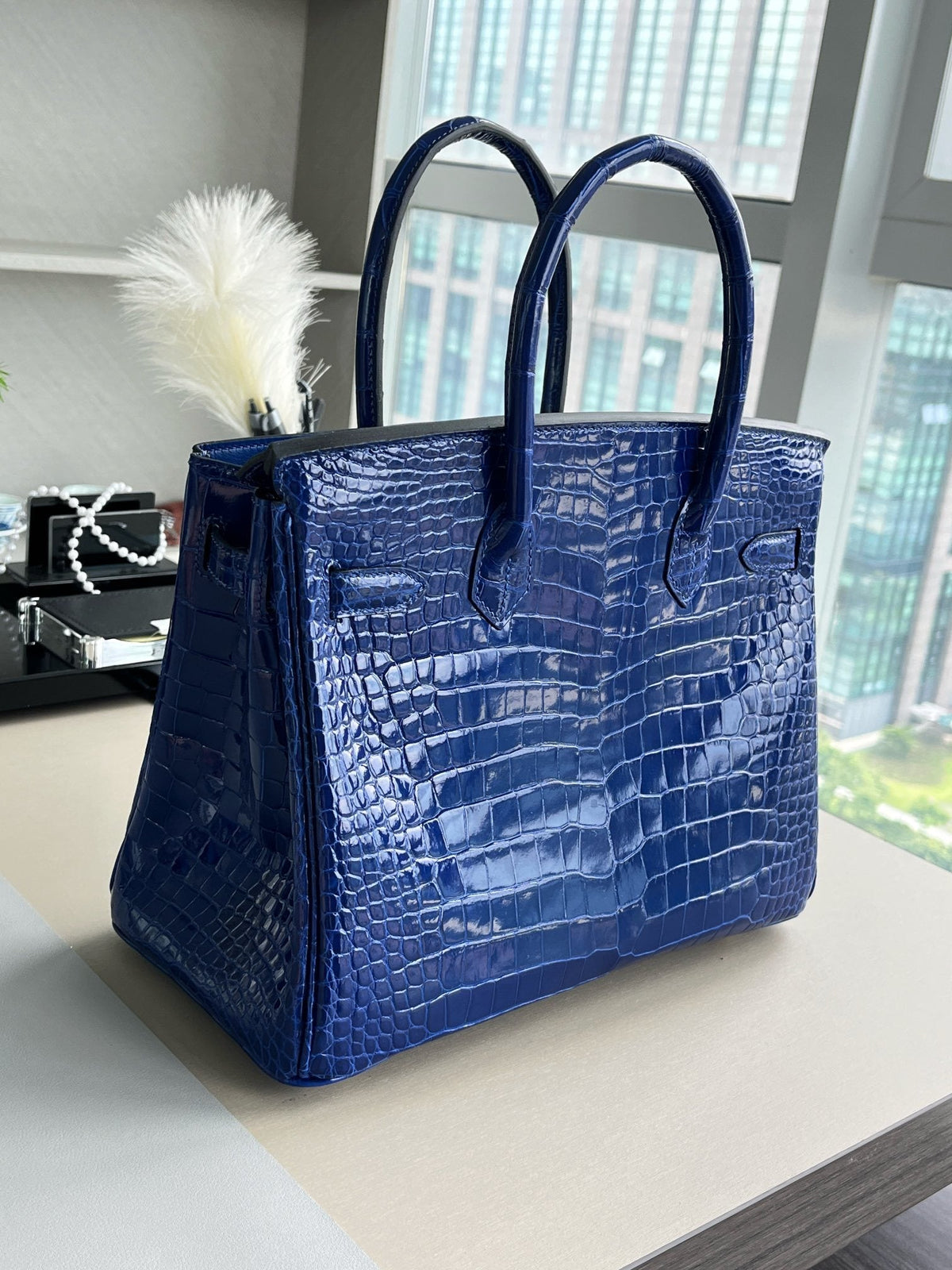 CHAIN SHOULDER BAG