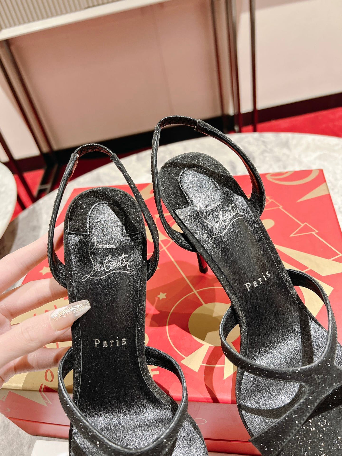 BLACK GLITTER STRAP SANDAL HEELS