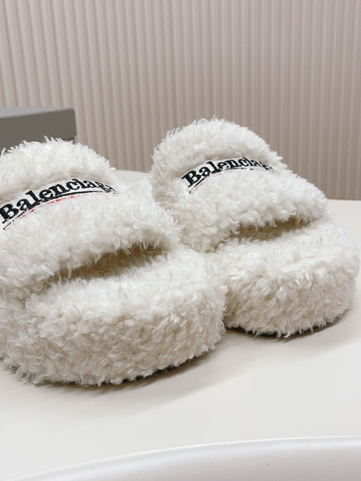 WHITE SHERPA LOGO PLATFORM SLIDE SANDALS