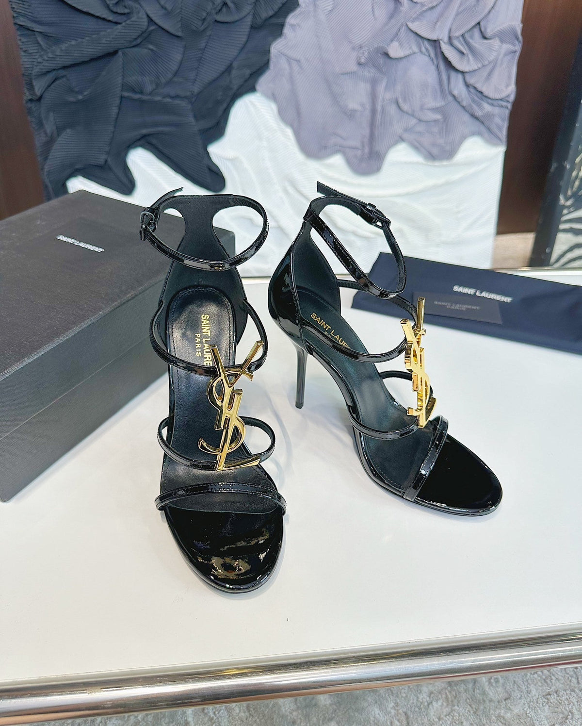 PATENT LEATHER ANKLE-STRAP LOGO HEEL SANDALS