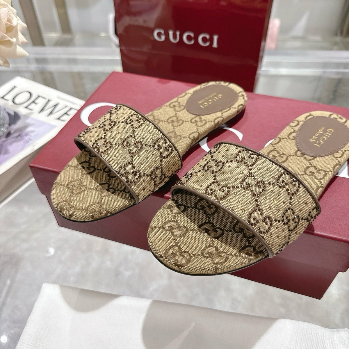 BEIGE PATTERNED SLIDE SANDALS