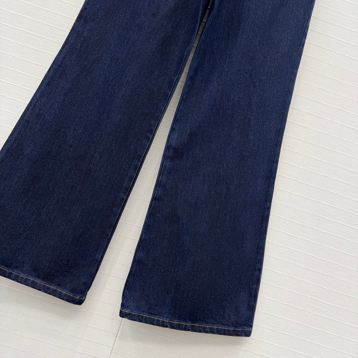 HEART LOGO DETAIL WIDE LEG DENIM JEANS