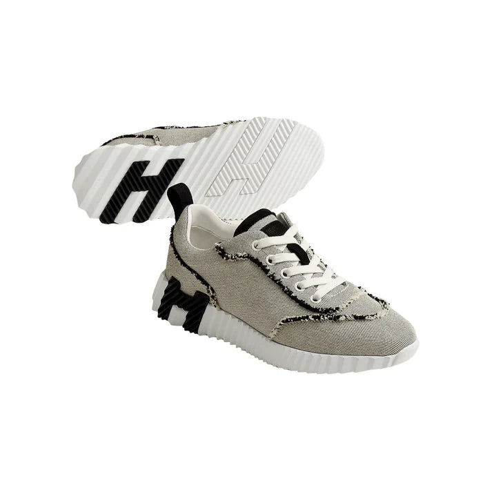 CANVAS PLATFORM SNEAKERS