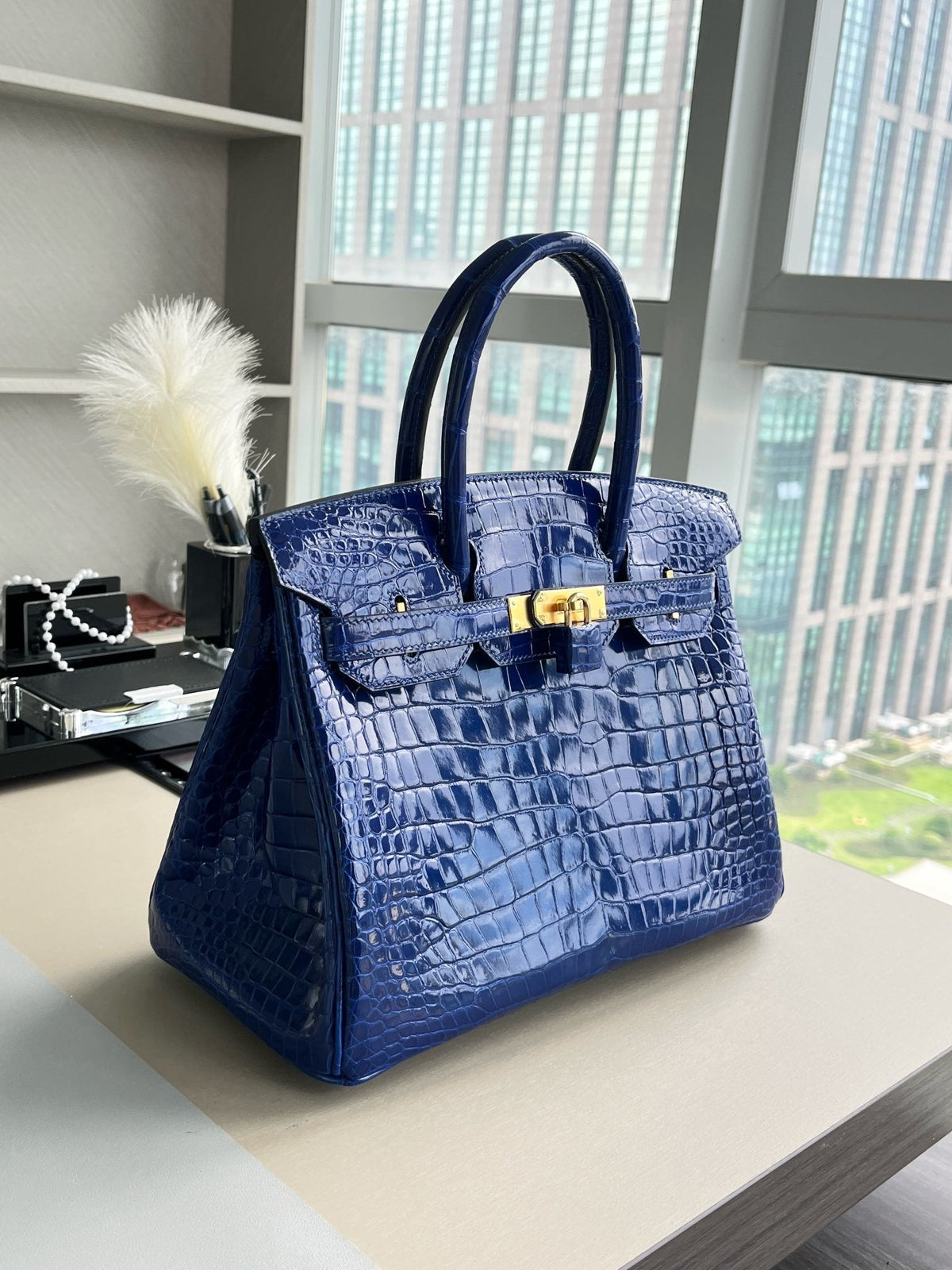 CHAIN SHOULDER BAG