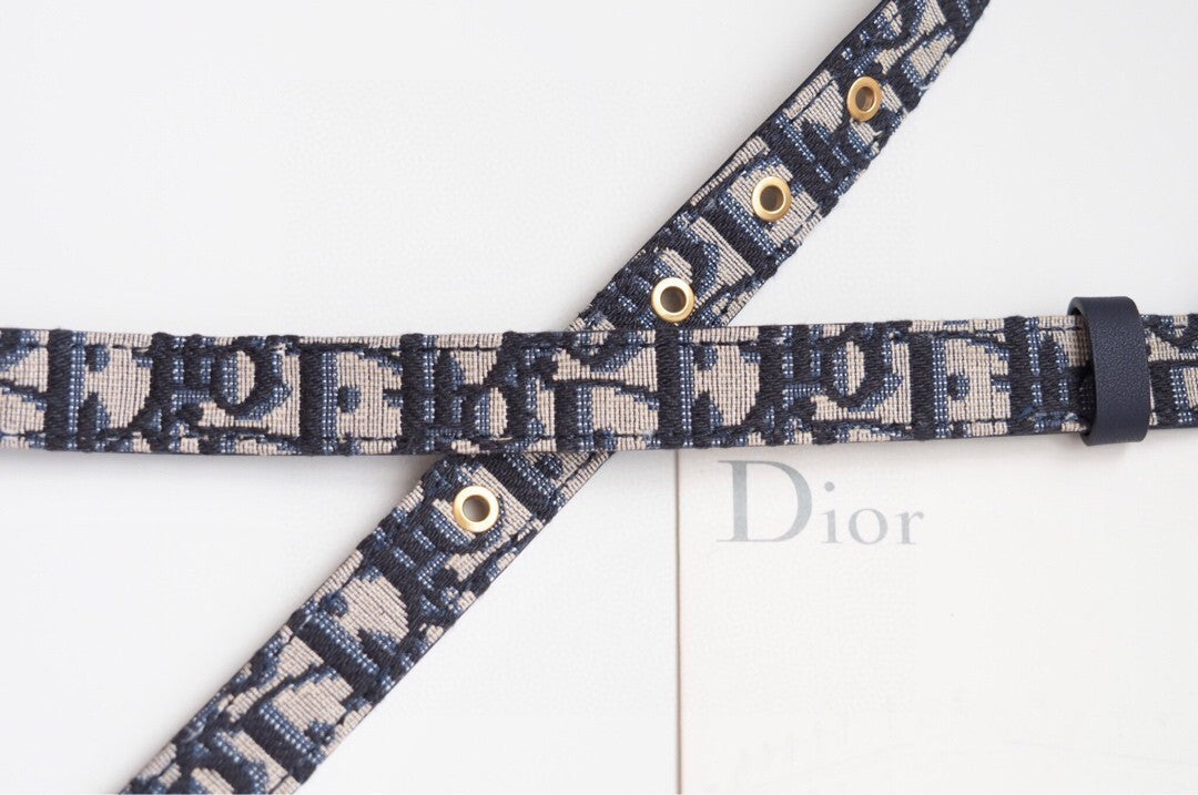 OBLIQUE CANVAS BELT WITH GOLD BUCKLE