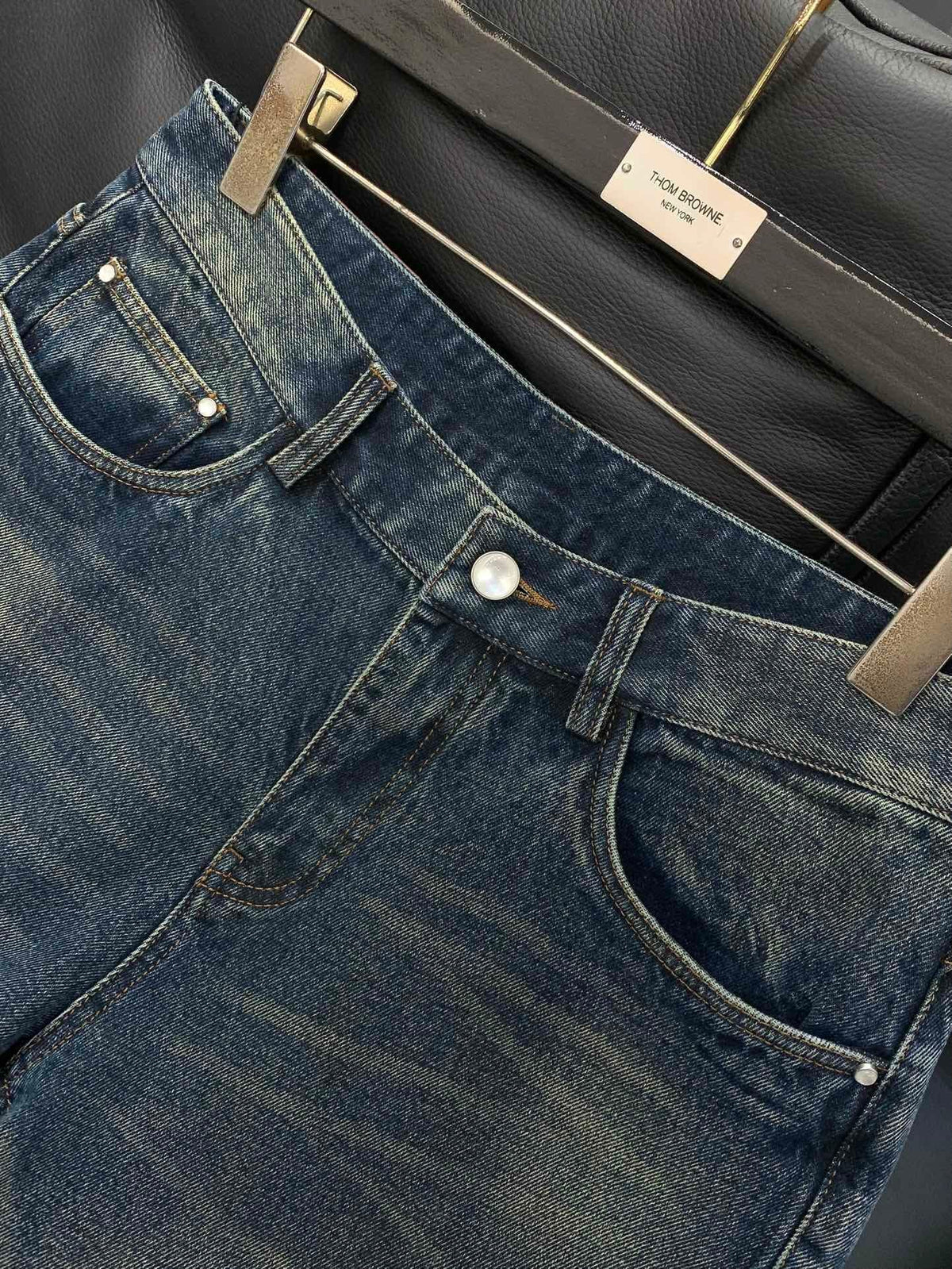 STRAIGHT-LEG WASHED DENIM JEANS