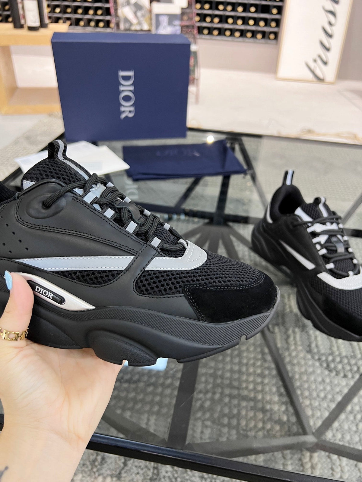 SPORT MESH RUNNER SNEAKERS