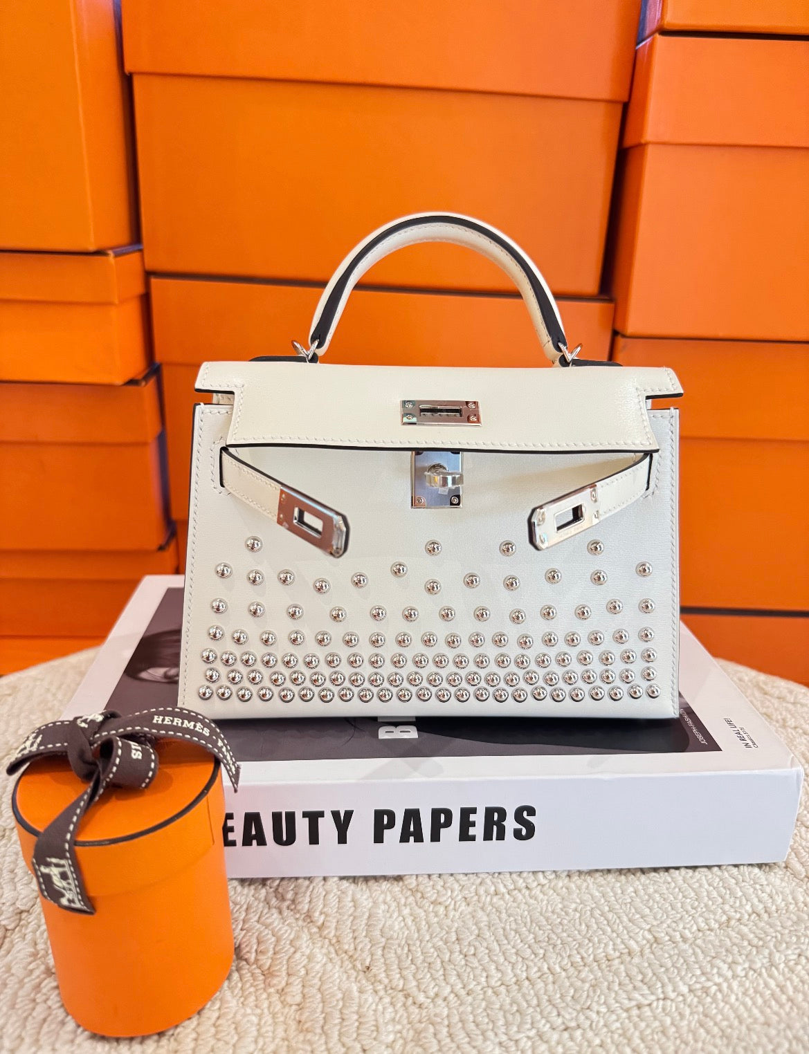 PEARL STUD KELLY