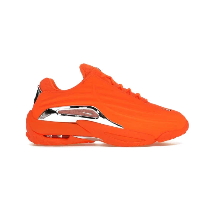 SHOES WITH EXTREME CUSHIONING