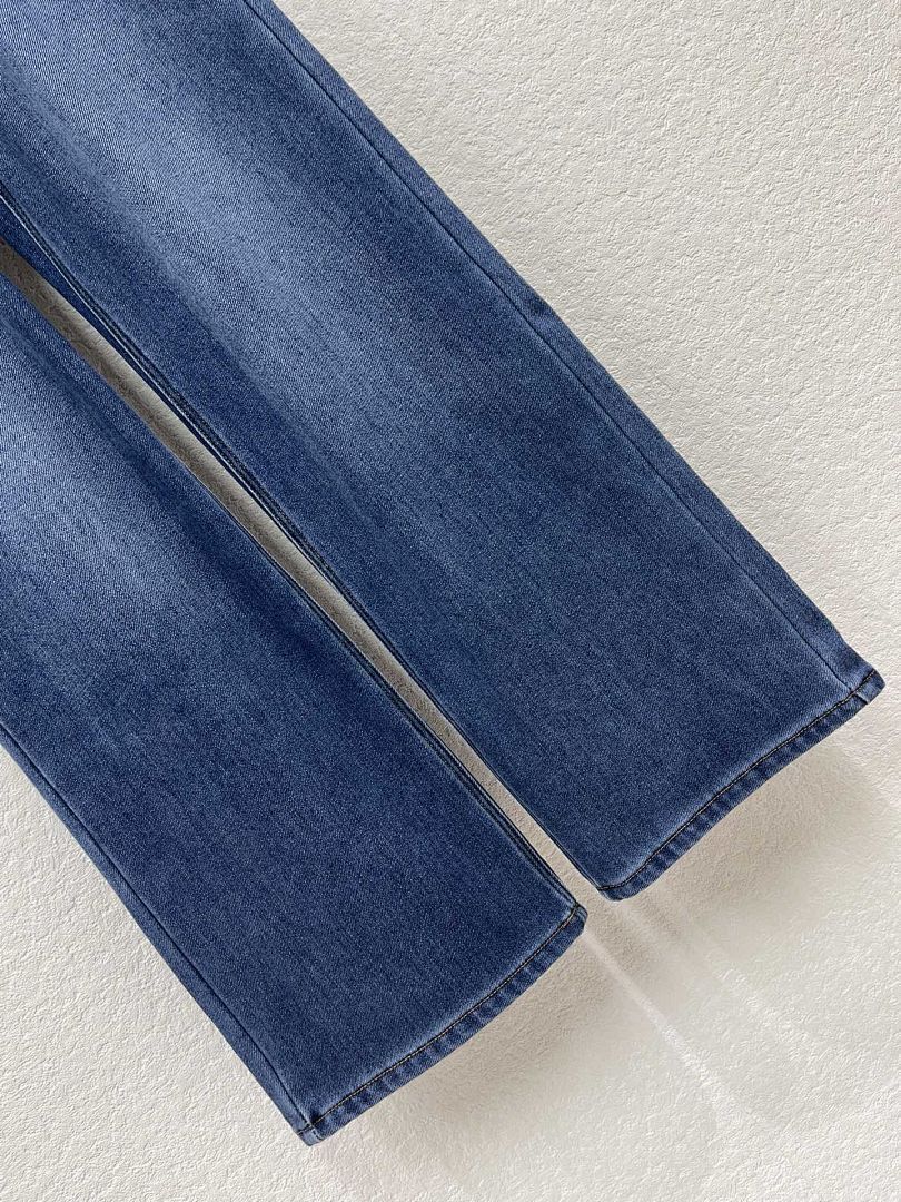 HIGH-WAIST WIDE LEG DENIM JEANS