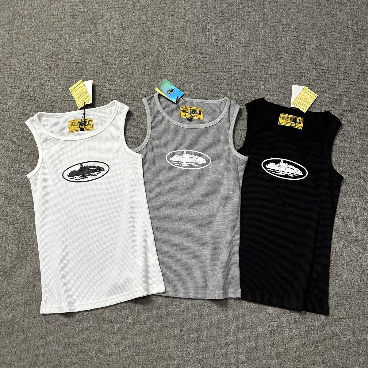 RIBBED GRAPHIC TANK TOP