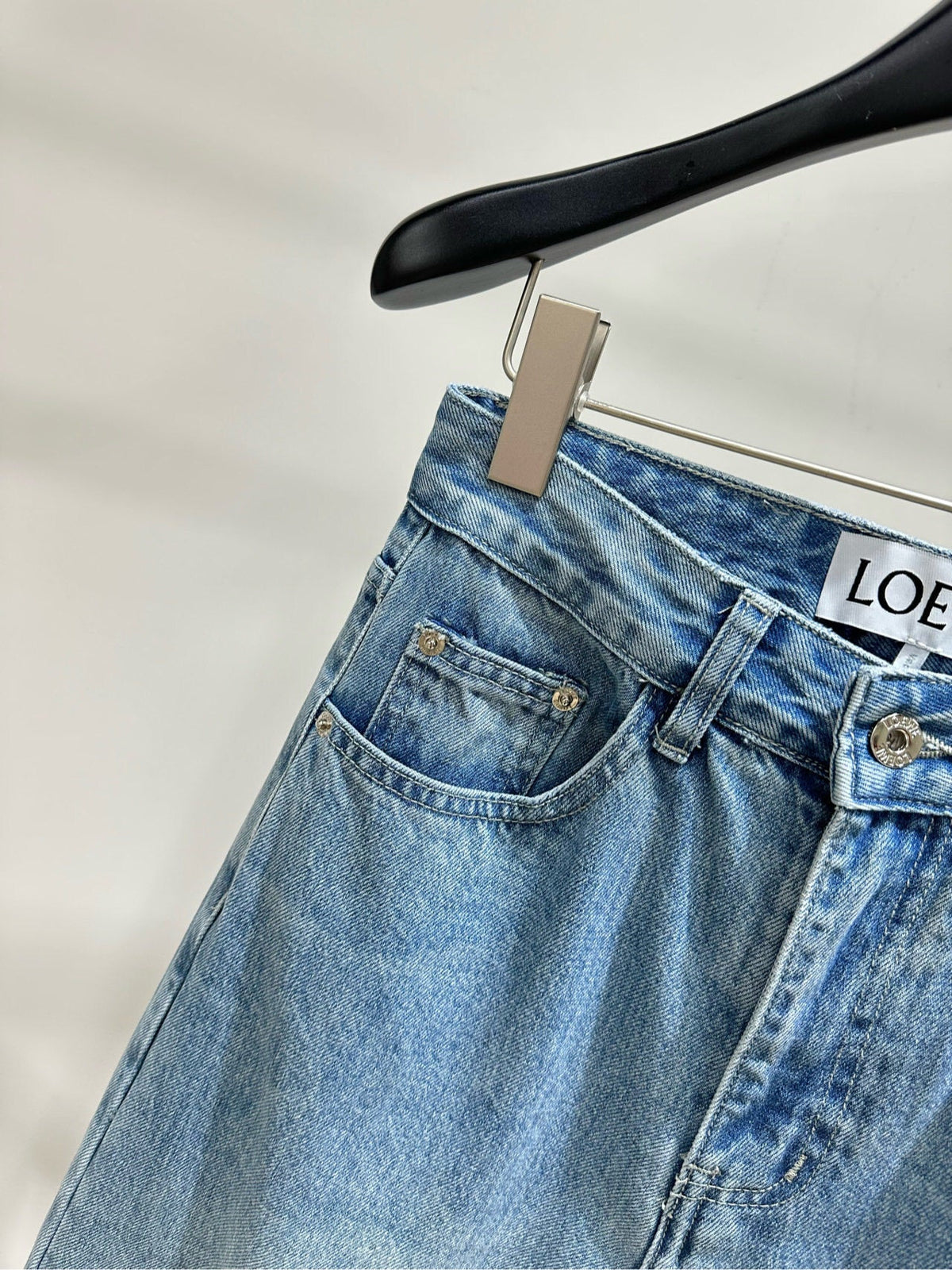 RELAXED STRAIGHT LEG DENIM JEANS