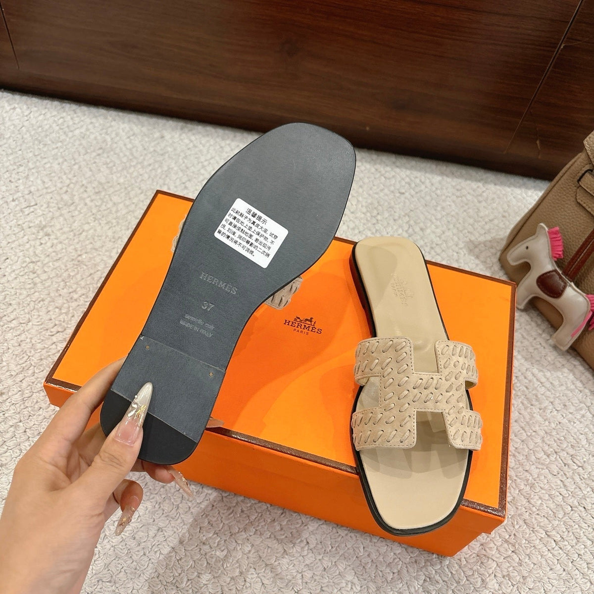 SAND BEIGE SUEDE SLIDE SANDALS
