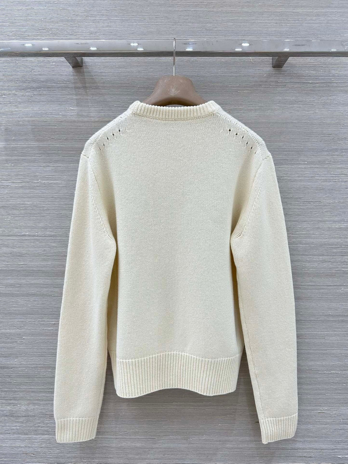 GRAPHIC KNIT SWEATER