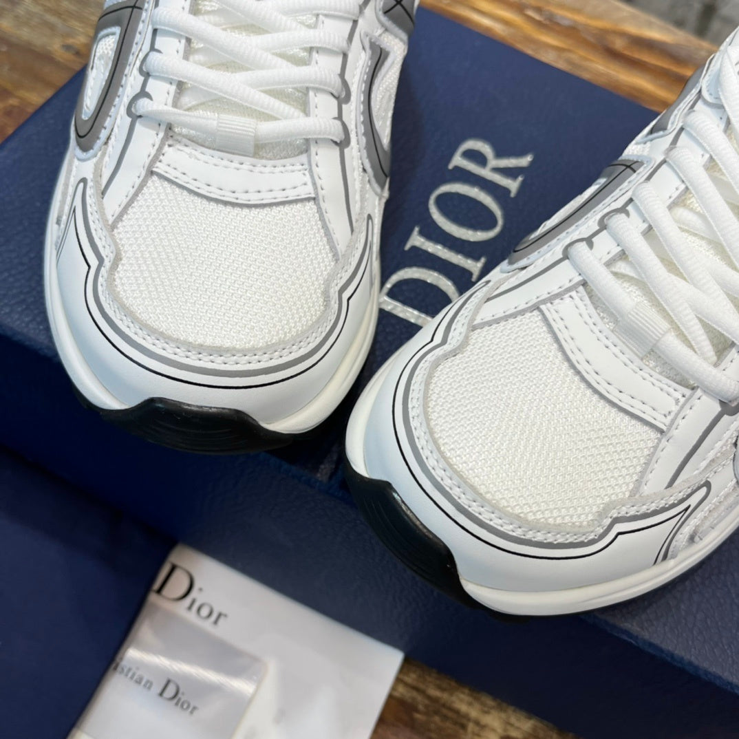 WHITE & GREY TECH RUNNER SNEAKERS