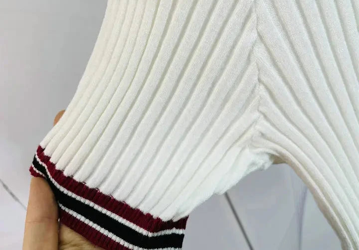 RIBBED LOGO CONTRAST POLO KNIT TOP
