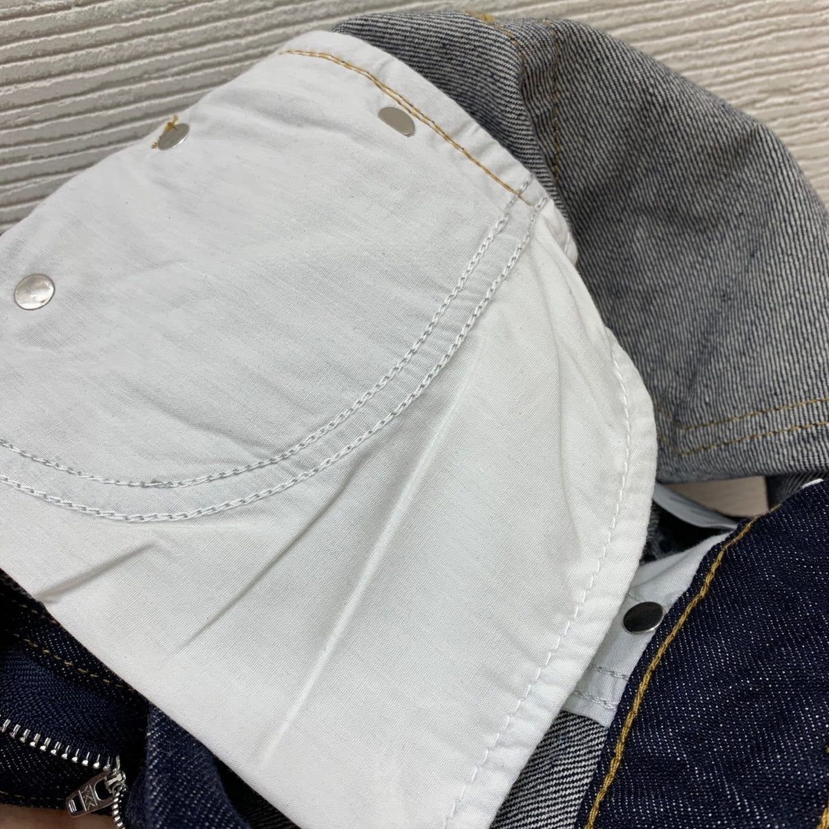 DENIM HIGH-WAIST SHORTS WITH TURN-UP HEM