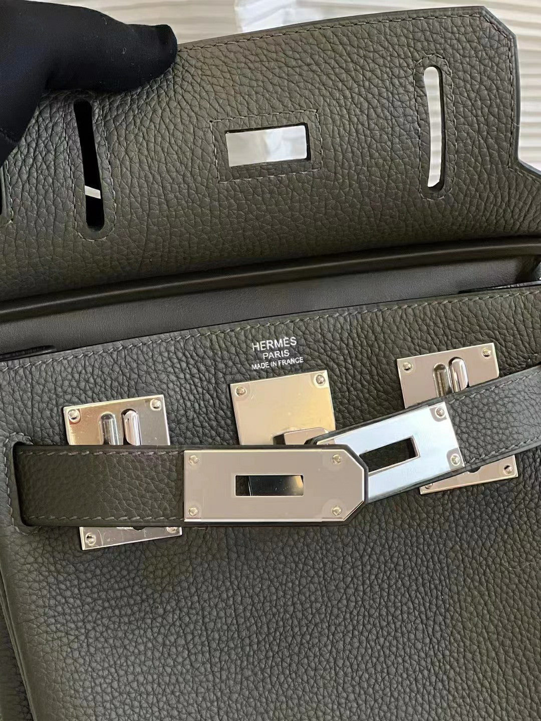OLIVE KELLY CROSSBODY