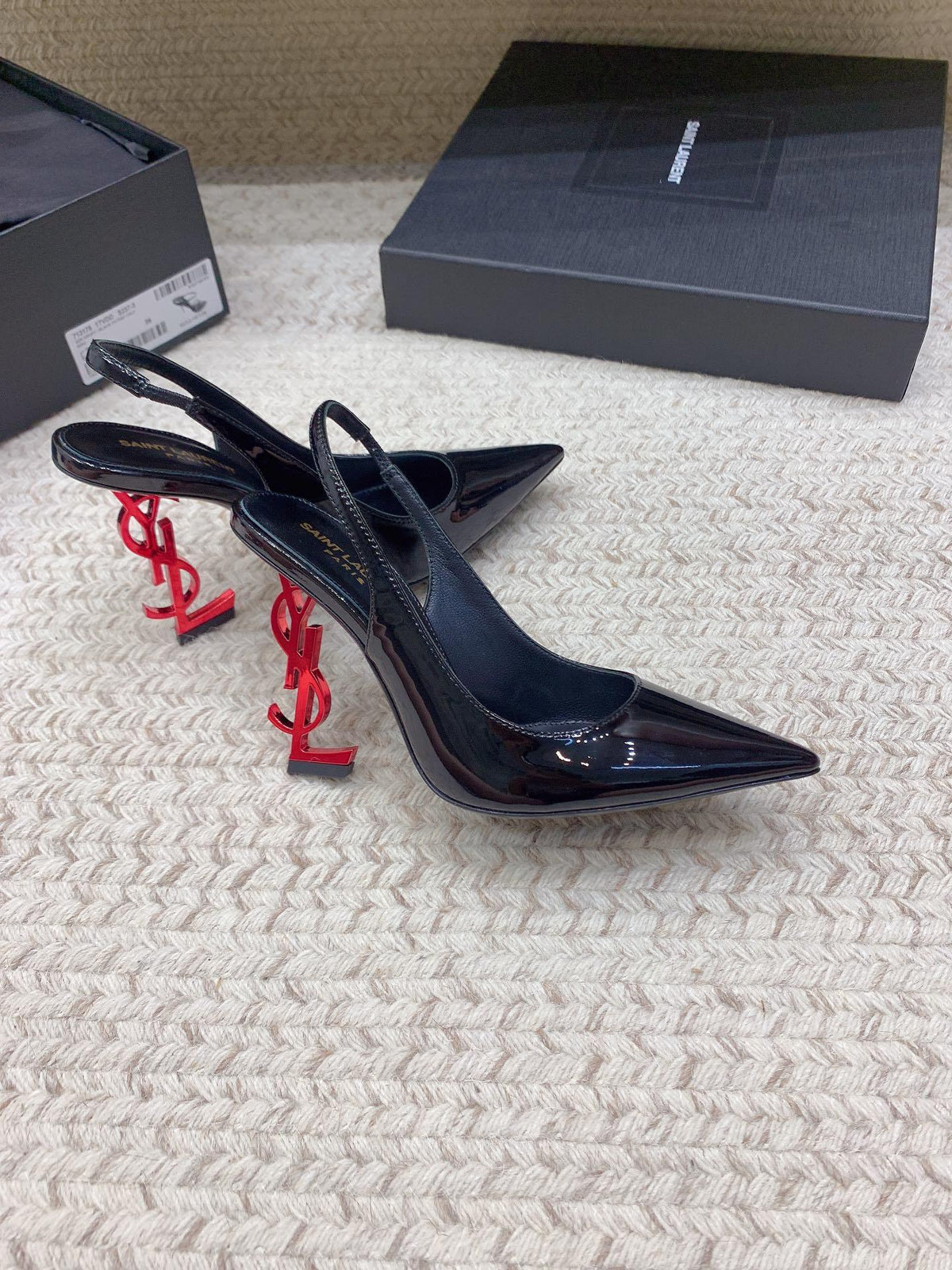BLACK PATENT SLINGBACK HEELS WITH STATEMENT HEEL