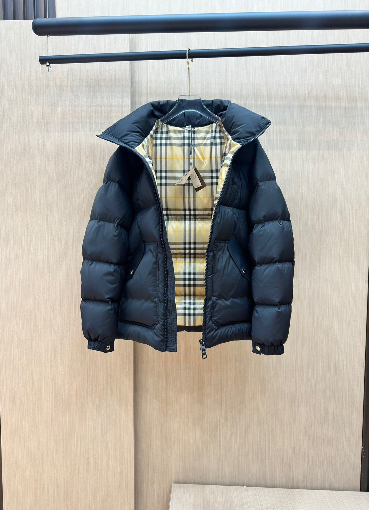 CLASSIC QUILTED HOODED PUFFER JACKET