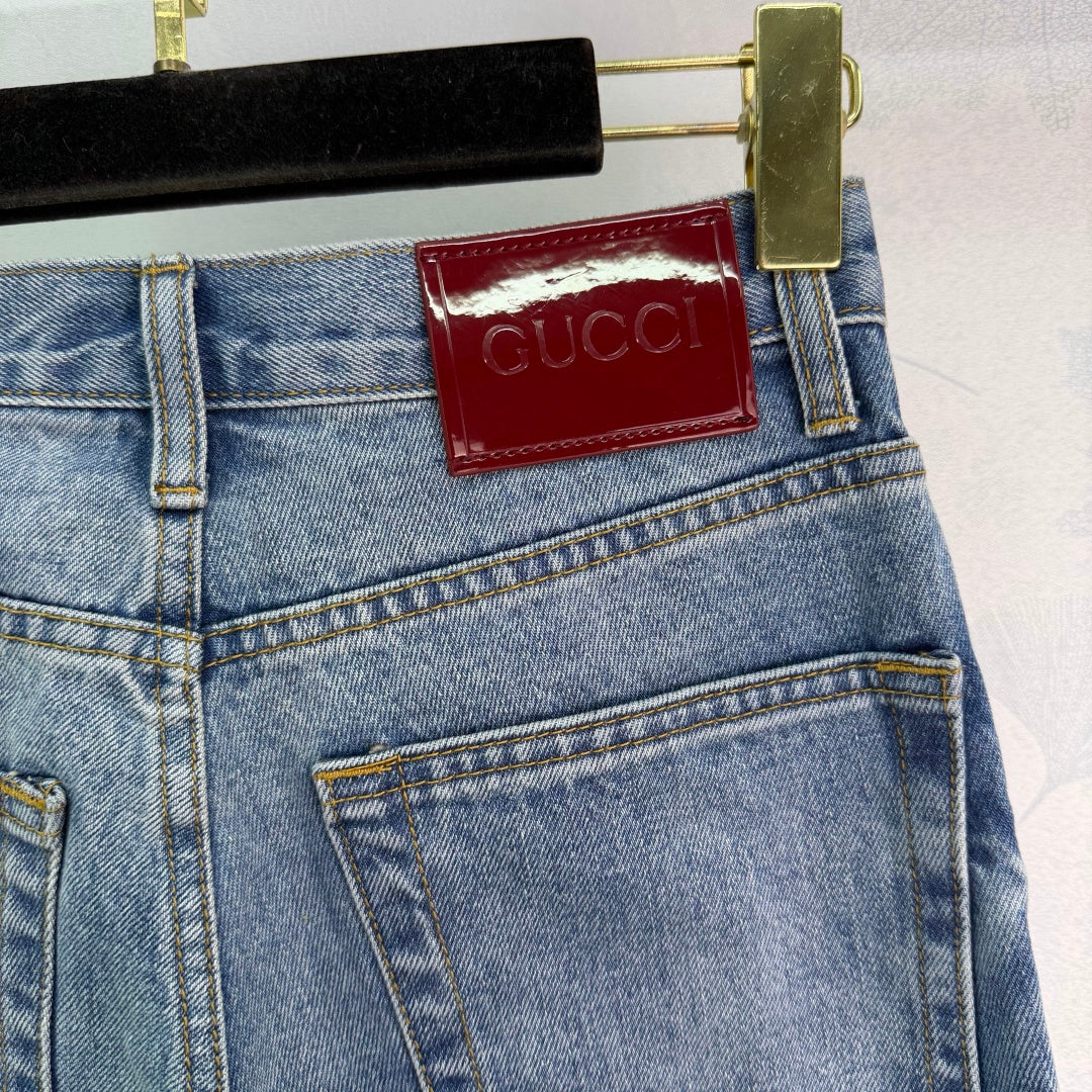 CLASSIC FADED WIDE LEG DENIM JEANS WITH HORSEBIT DETAIL