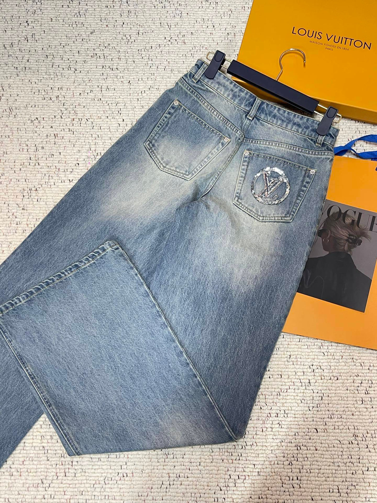 EMBELLISHED LOGO STRAIGHT LEG DENIM JEANS