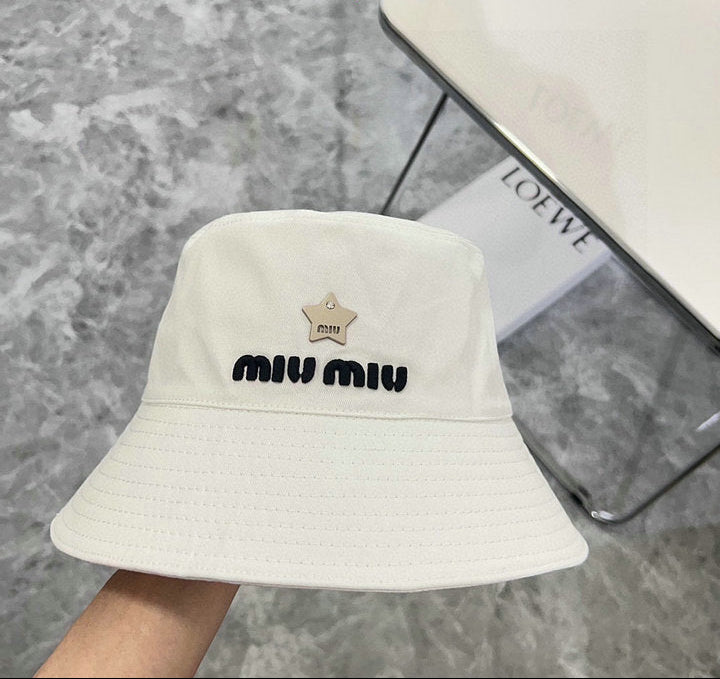 COTTON BUCKET HAT WITH FRONT EMBROIDERY
