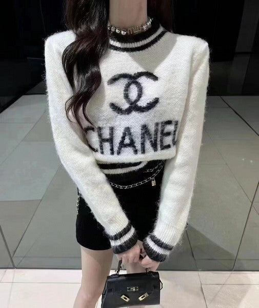 LOGO KNIT SWEATER
