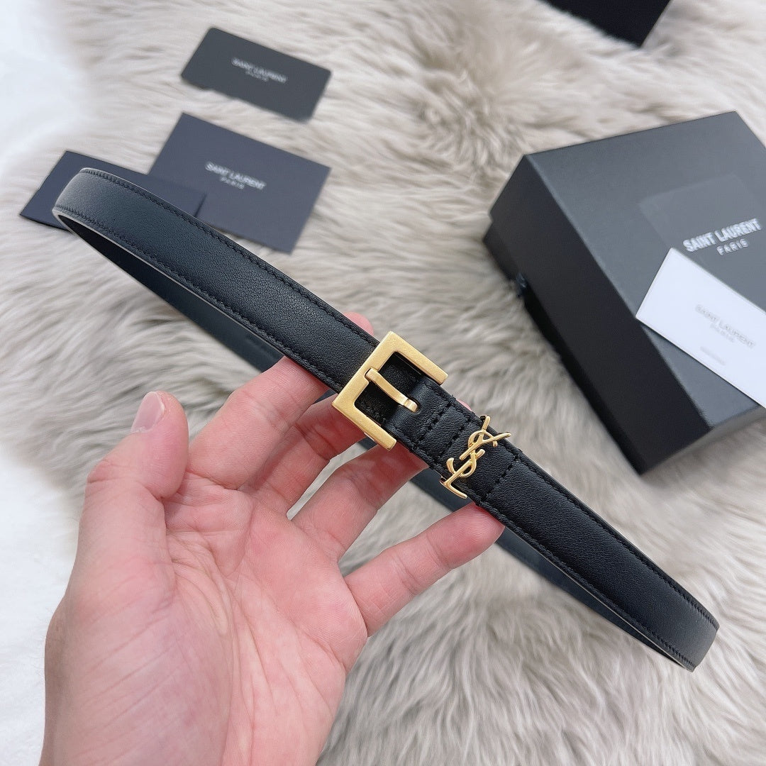 BLACK LEATHER BELT WITH GOLD-TONE LOGO BUCKLE
