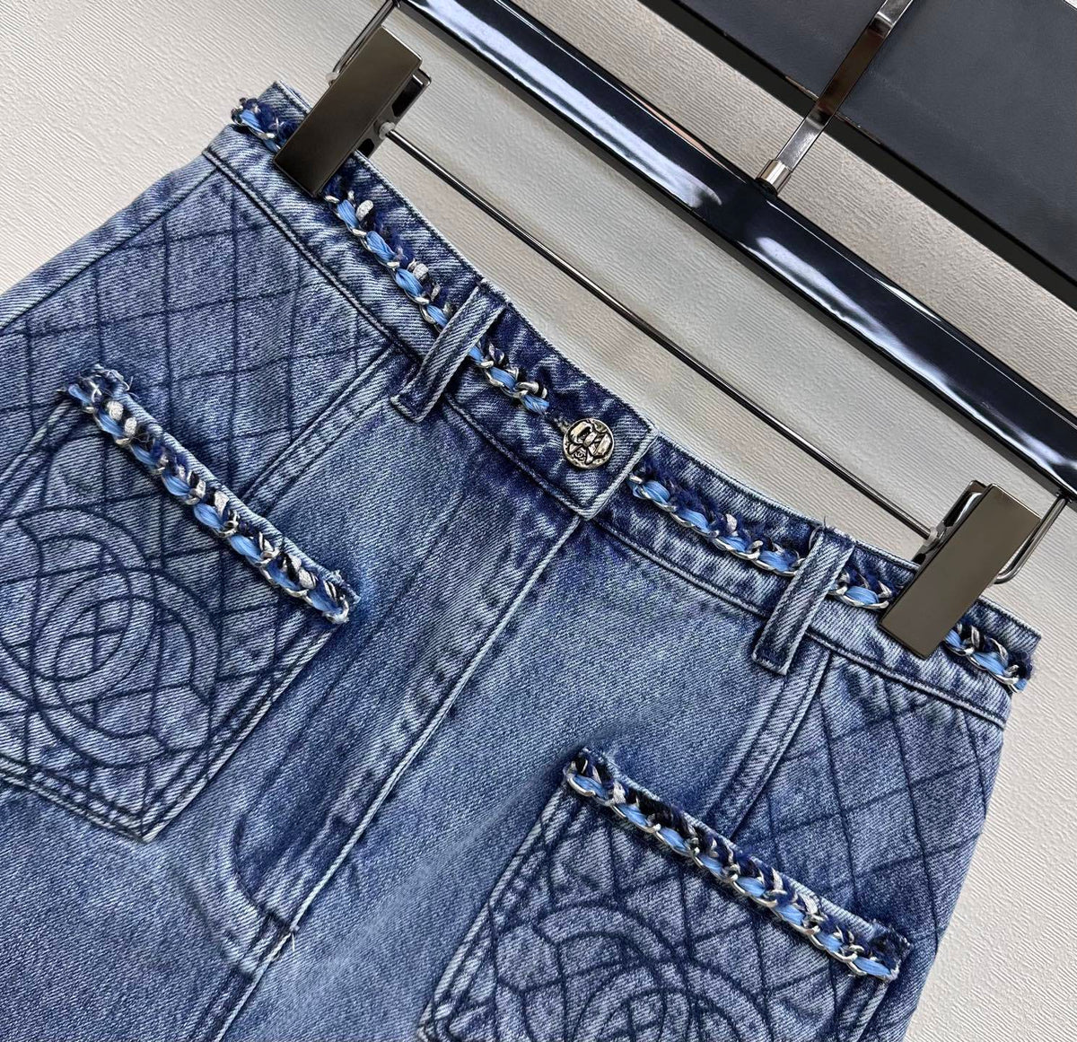 DENIM CROPPED JACKET & MINI SKIRT SET WITH QUILTED DETAIL