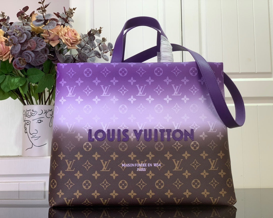 PURPLE GRADIENT STATEMENT TOTE