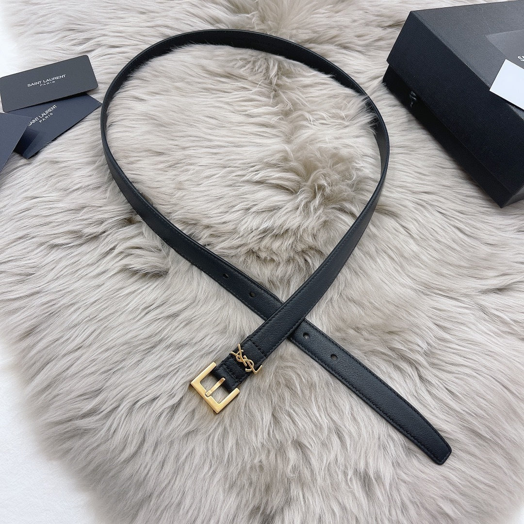 BLACK LEATHER BELT WITH GOLD-TONE LOGO BUCKLE