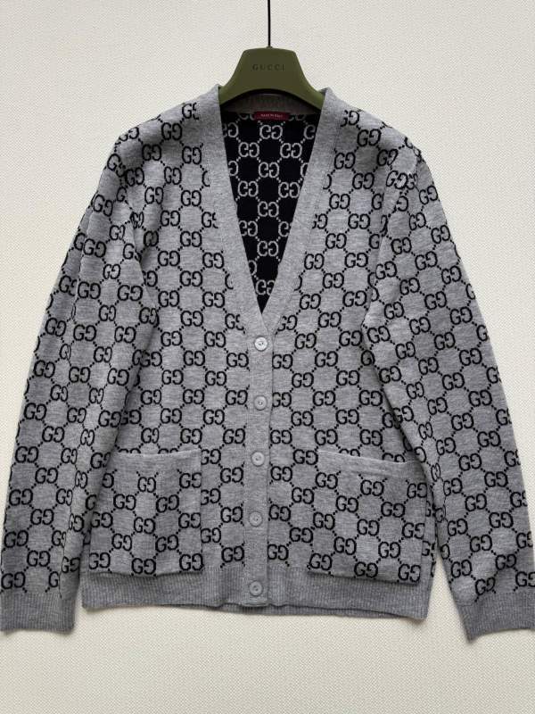 MONOGRAM V-NECK KNIT CARDIGAN