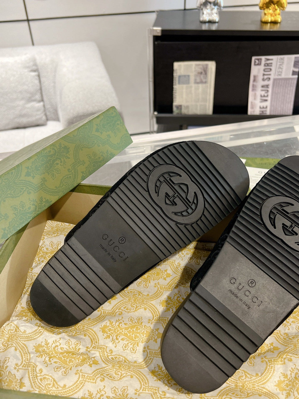 BLACK EMBOSSED MULE SLIDES