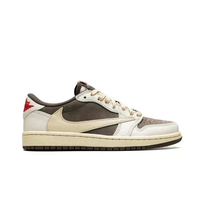 RETRO LOW TOP SNEAKERS