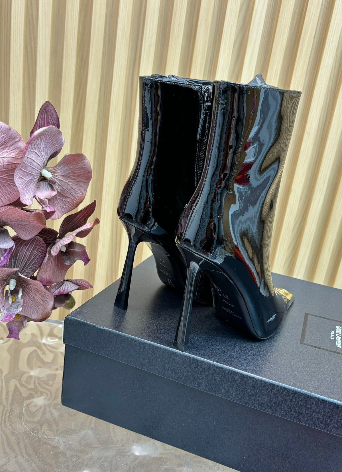 PATENT POINTED HEEL BOOTS