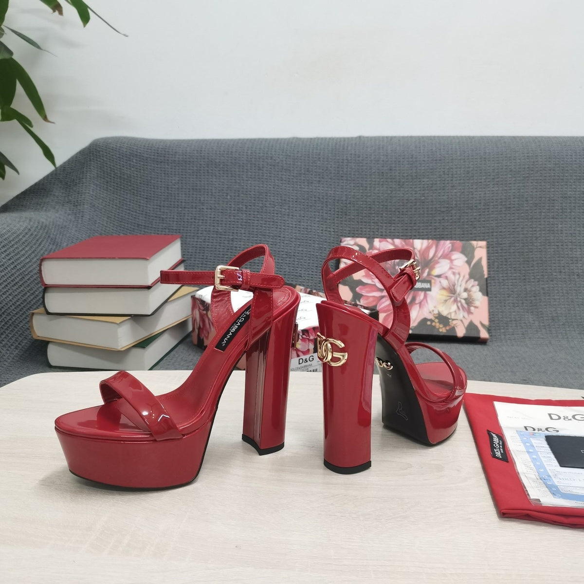 RED PATENT PLATFORM STRAPPY HEEL SANDALS