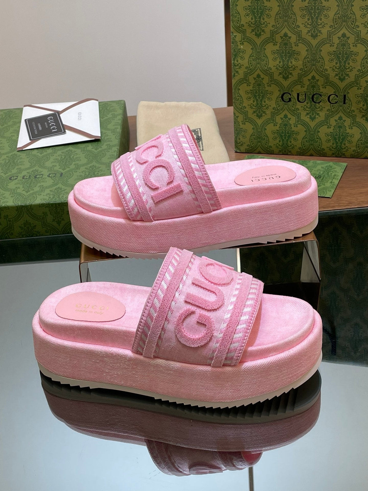 PINK LOGO PLATFORM SLIDE SANDALS